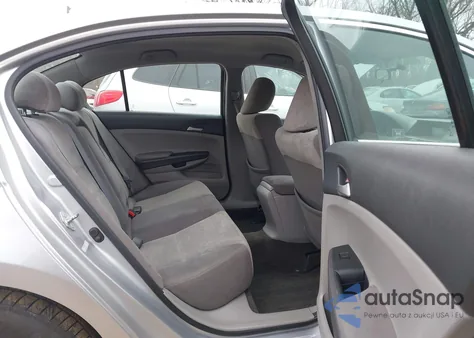 2010 Honda Accord 2.4 Lx-P z USA, uszkodzony, nr VIN 1HGCP2F43AA181381